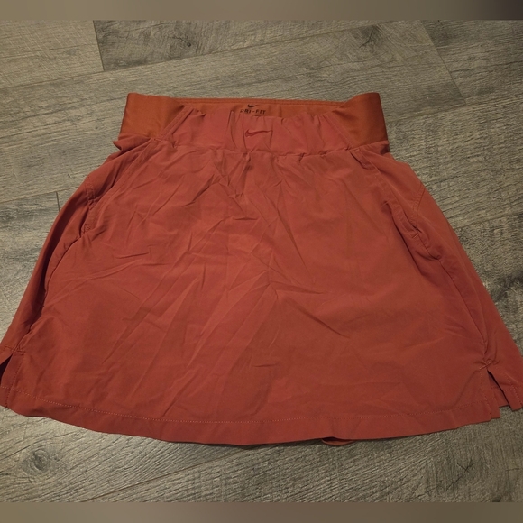 Nike Women's Pink Rust Skort - Picture 2 of 9